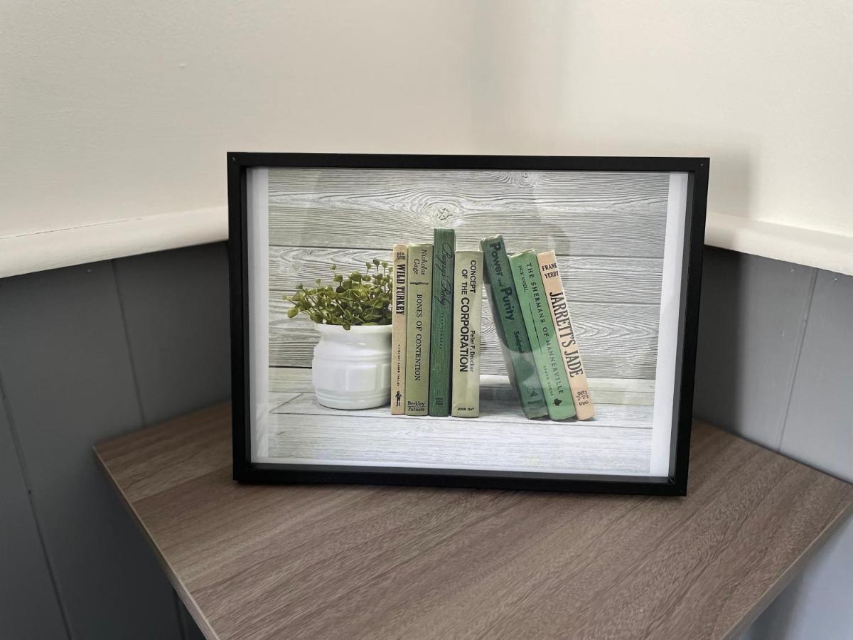 Comfy For Contractors And Families With Free Parking - Sage View Aldershot
