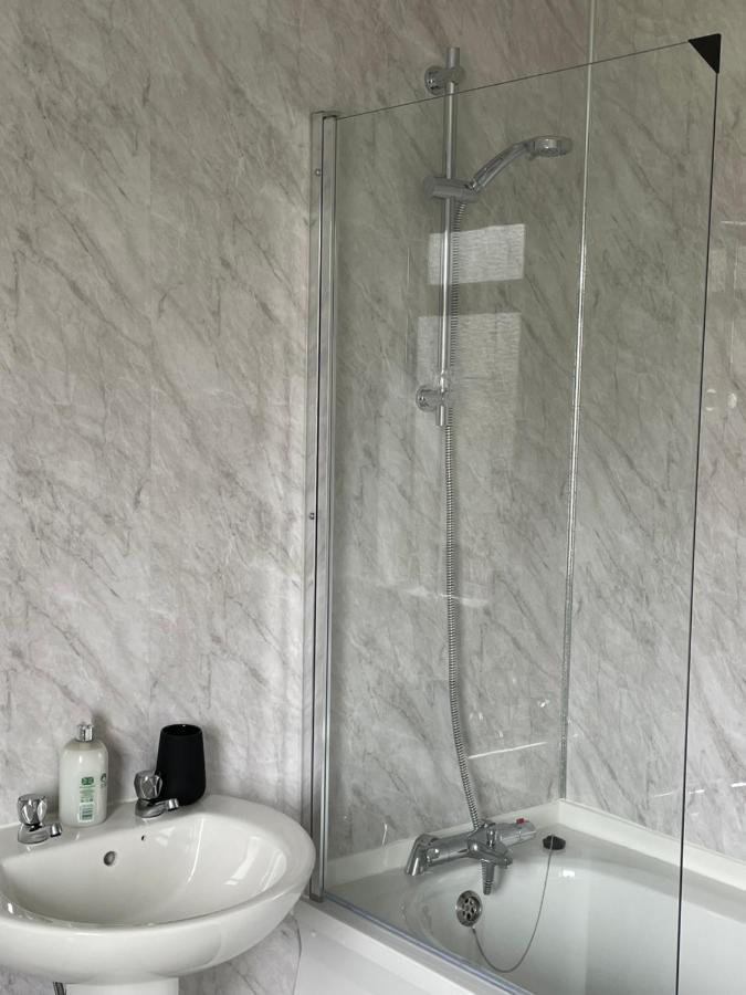 Holiday home Comfy For Contractors And Families With Free Parking - Sage View Aldershot