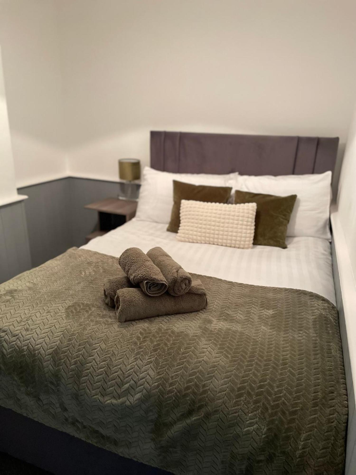 Holiday home Comfy For Contractors And Families With Free Parking - Sage View Aldershot